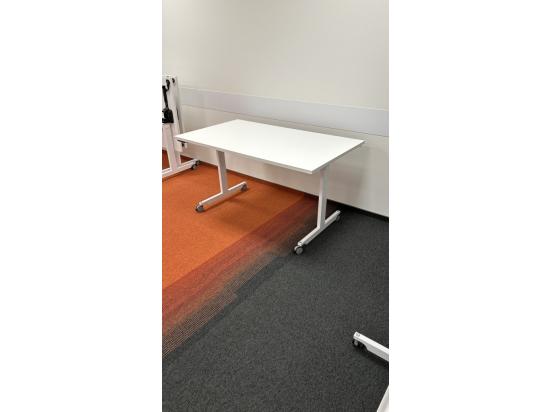 Mobilne biurko flip top