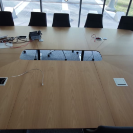 Stół konferencyjny