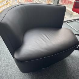 Sofa brązowa dwuosobowa